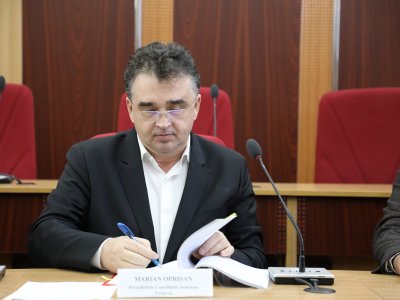 Președintele Marian Oprișan a semnat contractul de execuție pentru DJ 205 R Gologanu – Slobozia Ciorăşti — Coteşti