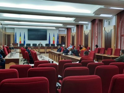 Consiliul Județean Vrancea, deschis la dialog cu transportatorii județeni