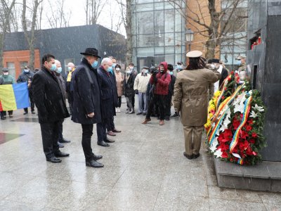Ziua Eroilor Revoluției, comemorată la Monumentul Eroilor din Focșani