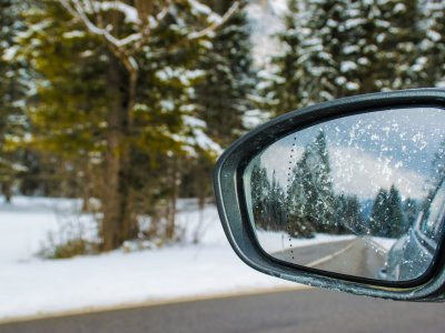 Pe drumurile județene din Vrancea se circulă normal, în condiții de iarnă