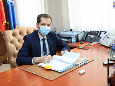 Președintele CJ Vrancea a semnat contractele de proiectare și execuție pentru reabilitarea și amenajarea clădirii  ”Căprioara” din Crângul Petrești