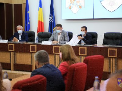 Primarii din Vrancea, prezenți la CJ la o ședință de lucru despre Programul Național de Investiții ”Anghel Saligny”