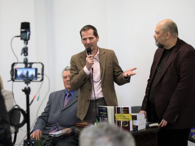 Lansare de carte a scriitorului focșănean Daniel Mușat Mureșanu, la Galeriile de Artă