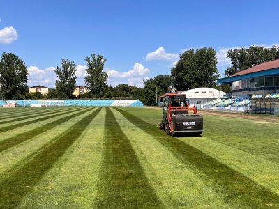 Lucrări finalizate la Stadionul „Milcovul”: modernizare, regenerare a gazonului și investiții pentru întreținerea bazei sportive