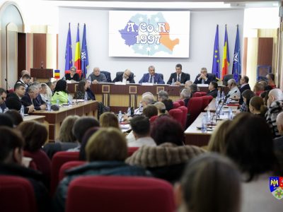 Întâlnire de lucru cu reprezentanții administrațiilor locale din județ: colaborarea dintre Consiliul Județean și primării, esențială pentru dezvoltarea Vrancei