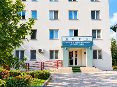 Vrancea investește în educație: clădire oferită gratuit universităților din Focșani pentru amenajarea unui cămin studențesc